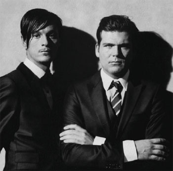LES HOMMES