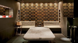 B / attitude Spa