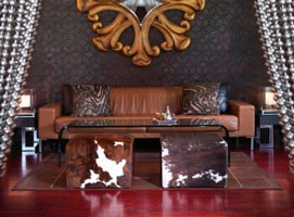 ICON Bar & Lounge ICON Bar & Lounge
