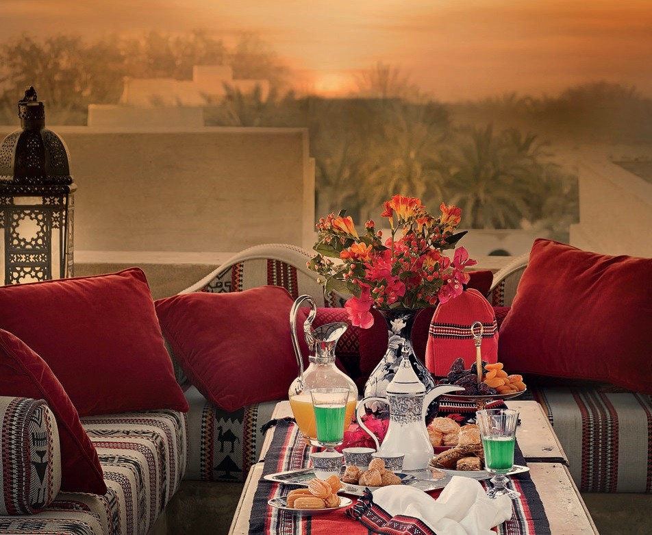 Пустынный отель Bab Al Shams