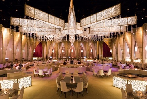 Al Majlis и Majlis Al Safinah