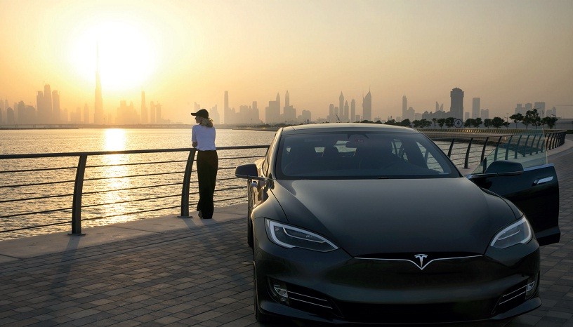 TESLA MODEL S 100D