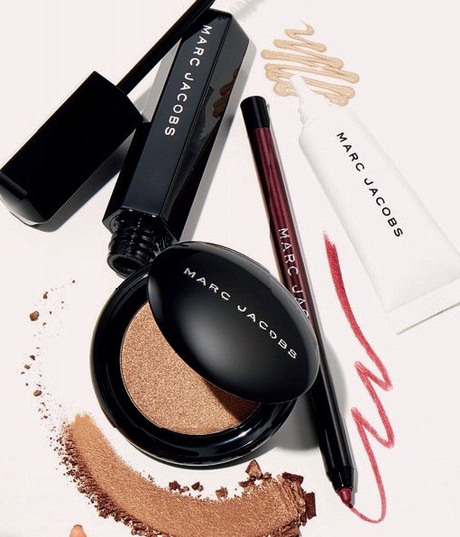 ВСЕ ВНИМАНИЕ НА ВЗГЛЯД С MARC JACOBS