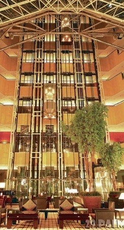 Jumeirah Emirates Towers Jumeirah Emirates Towers