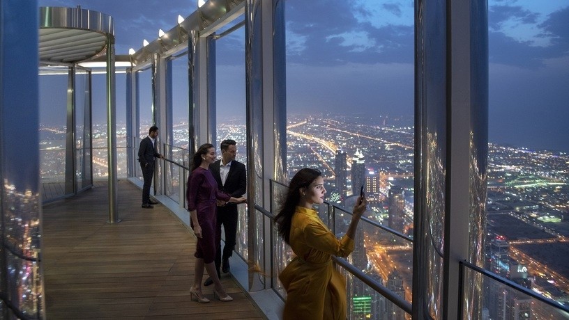 Гостиная The Lounge, Burj Khalifa