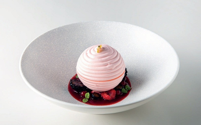 Strawberry Vacherin 