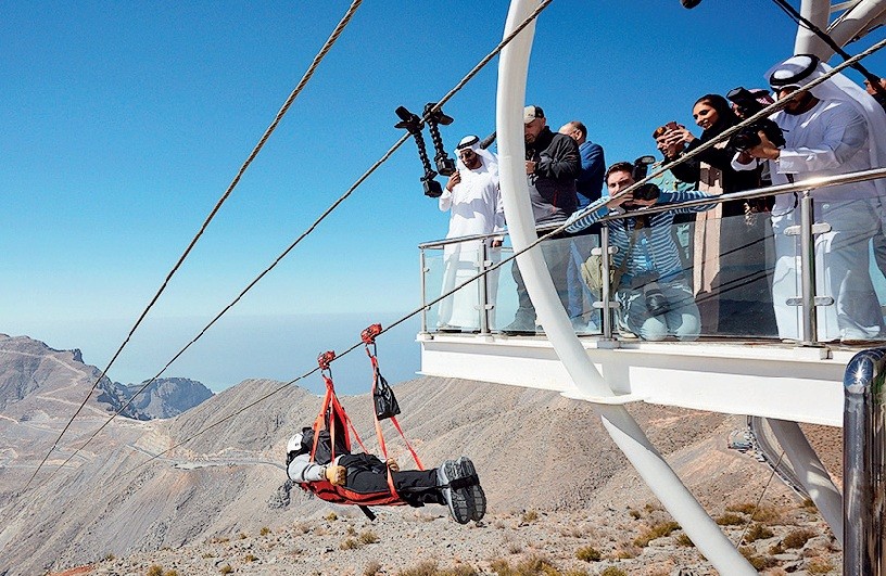 Хайкинг на горе Jebel Jais