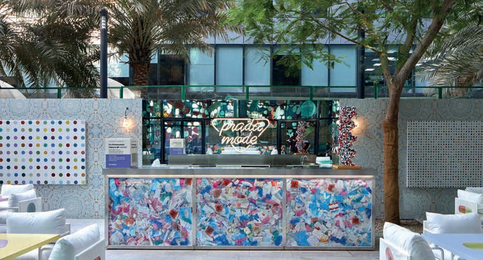 Pop-up выставка Prada Mode в DIFC