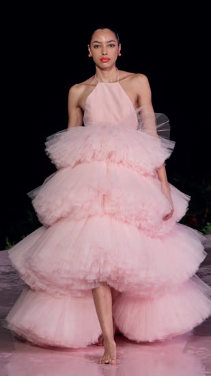Коллекция Resort 2024 от Carolina Herrera