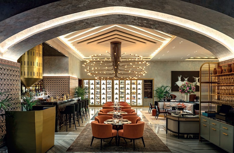 Rüya Dubai – известный ресторан анатолийской кухни, отмеченный в гиде Michelin как Selected Restaurant. 